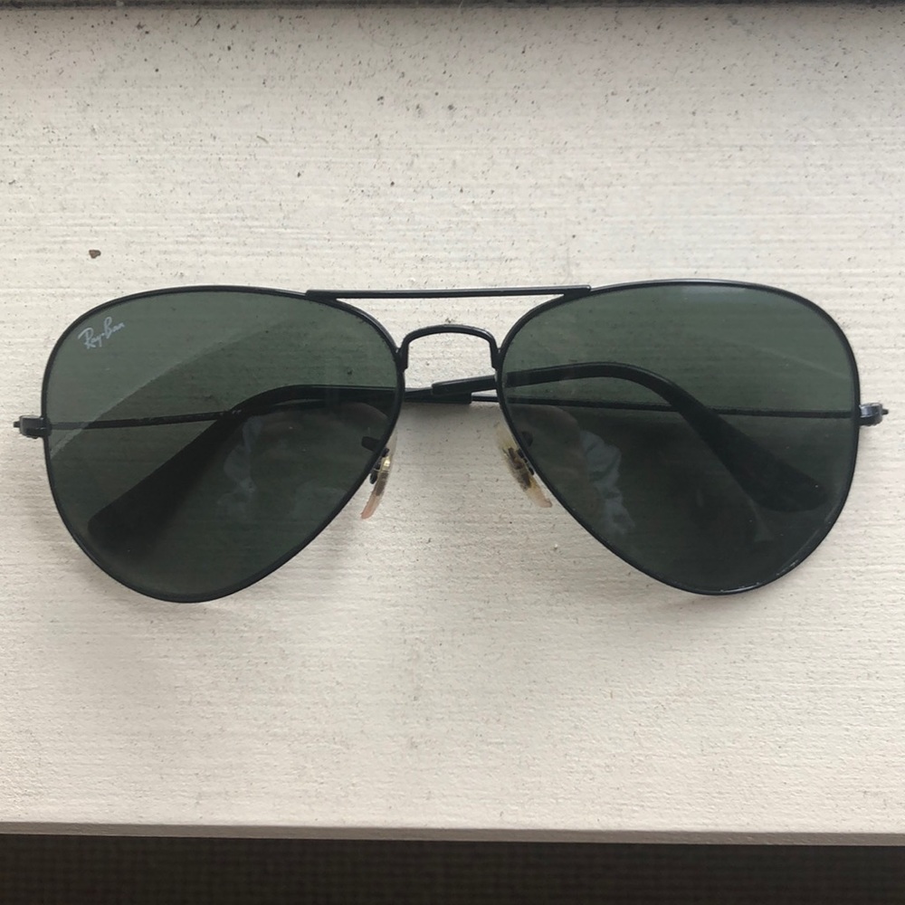 Rayban black aviators